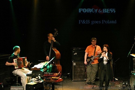 Jan Smoczynski (keyboards), Daniel Biel (bass), Tomek Krawczyk (guitar), Urszula Dudziak (vocals)